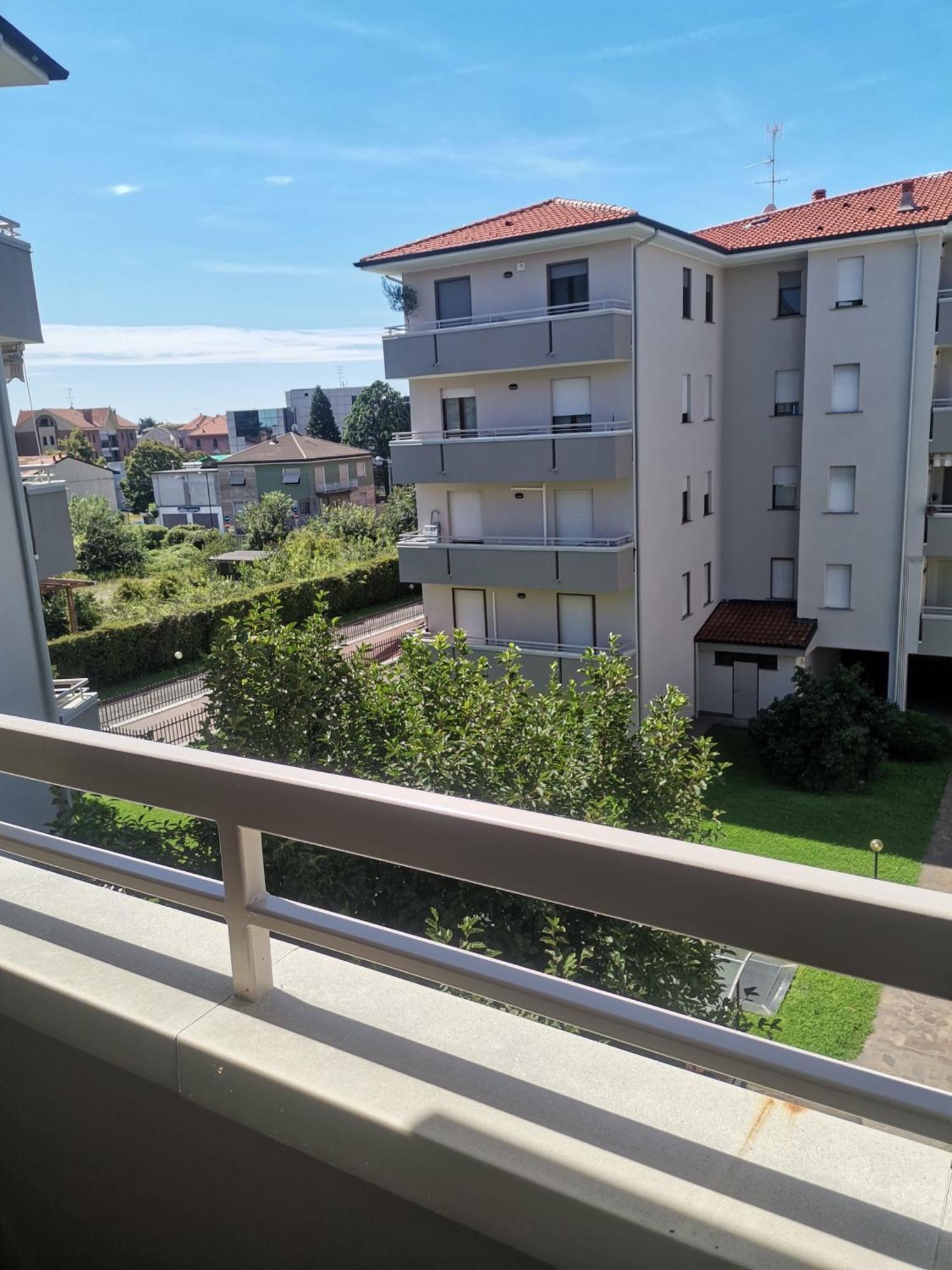 B&B Busto Garolfo Экстерьер фото